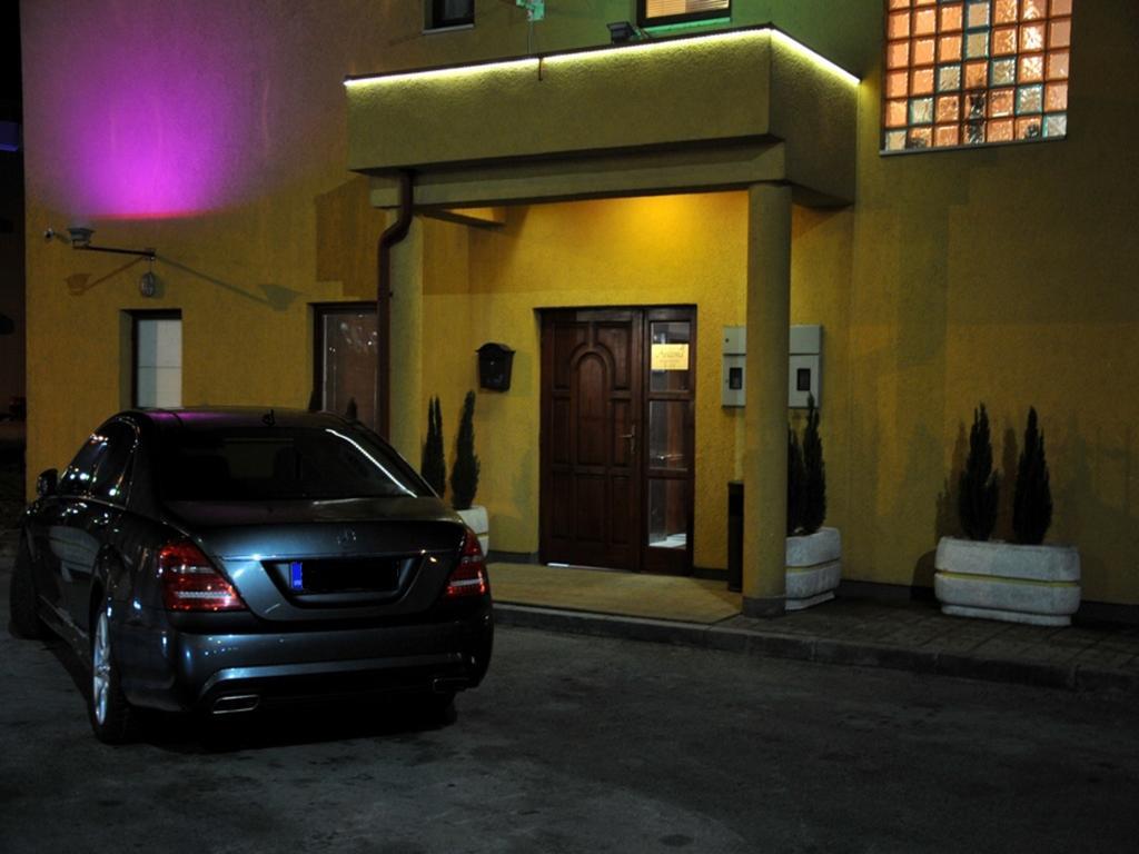 Hotel Arizona Sarajevo Lukavica Exteriér fotografie