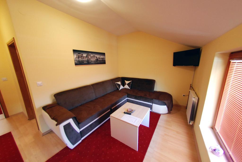 Hotel Arizona Sarajevo Lukavica Exteriér fotografie