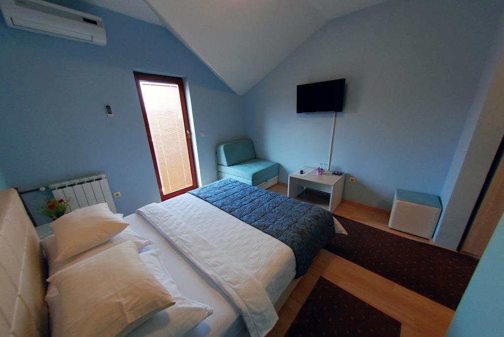 Hotel Arizona Sarajevo Lukavica Exteriér fotografie