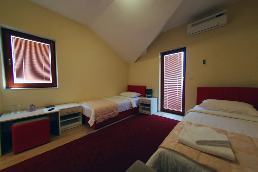 Hotel Arizona Sarajevo Lukavica Exteriér fotografie