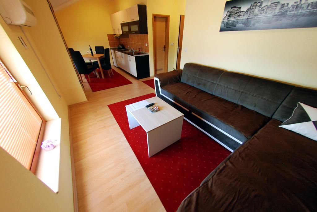 Hotel Arizona Sarajevo Lukavica Exteriér fotografie